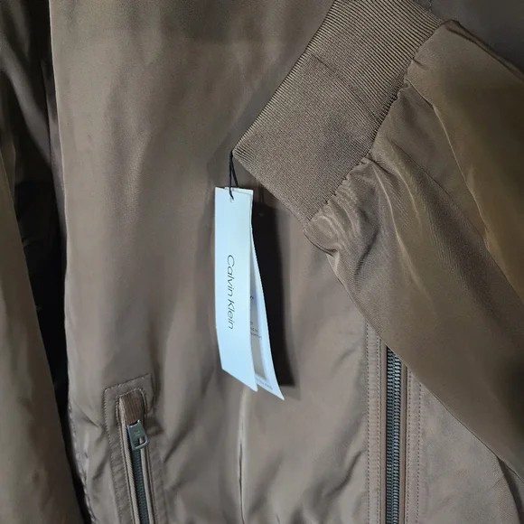 ❗️NWT❗️Men's Calvin Klein Zip Front Bomber Jacket Dark Tan Size XL